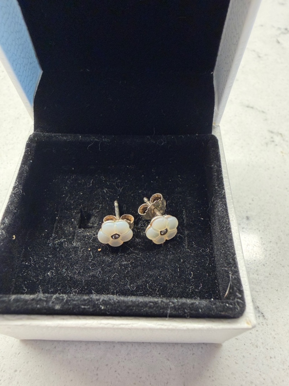 Pandora White Flower Stud Earrings with Silver Centers - Picture 3 of 4